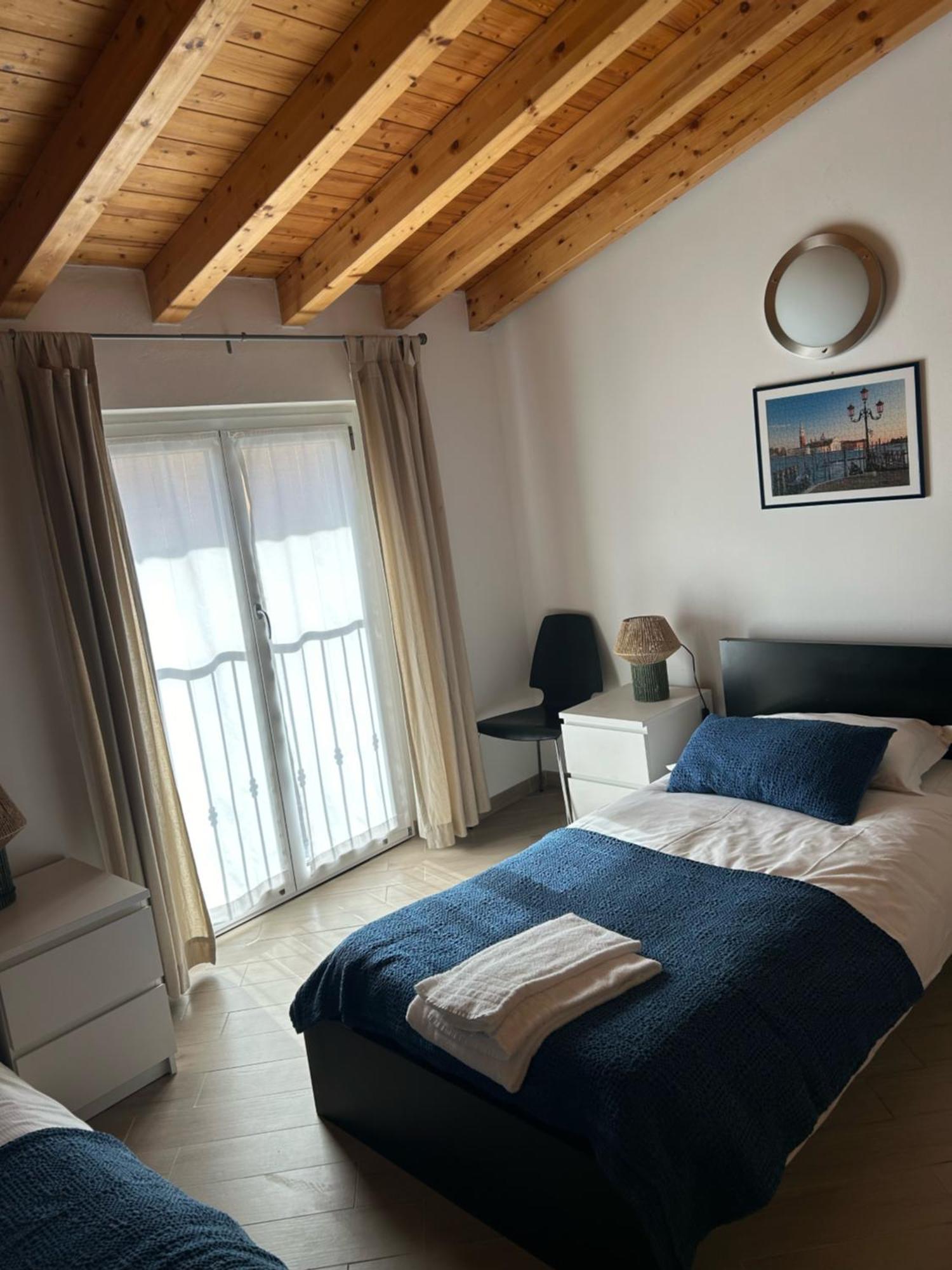 Menaggio Down Town Apartment Екстериор снимка