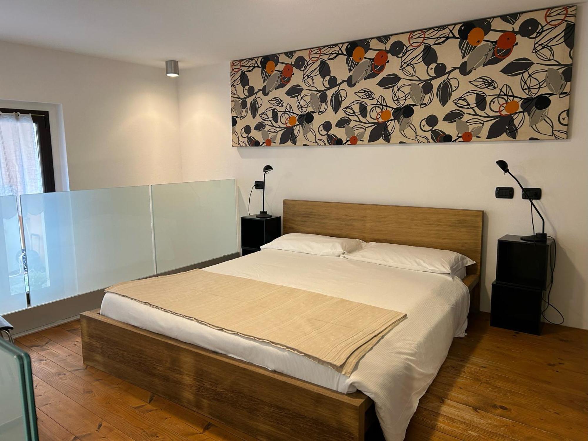 Menaggio Down Town Apartment Екстериор снимка