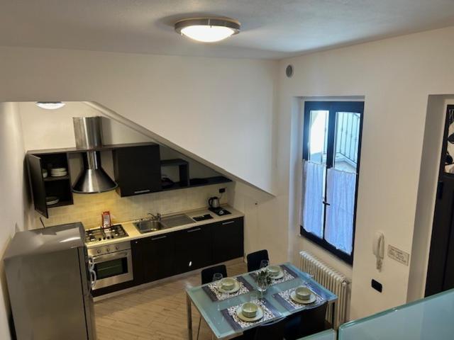 Menaggio Down Town Apartment Екстериор снимка