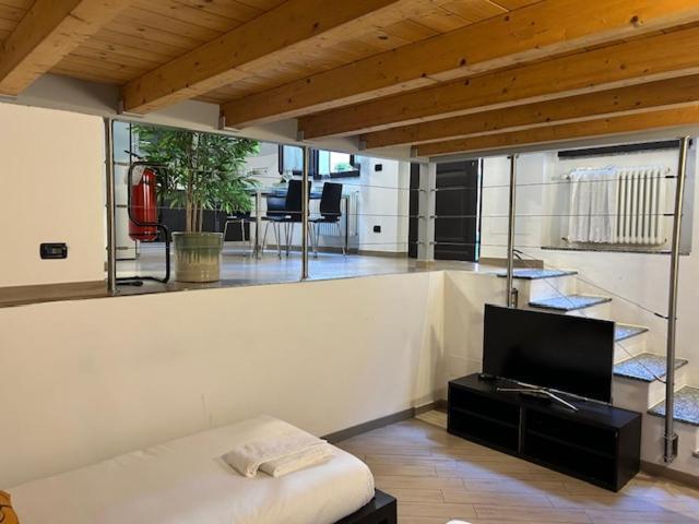 Menaggio Down Town Apartment Екстериор снимка